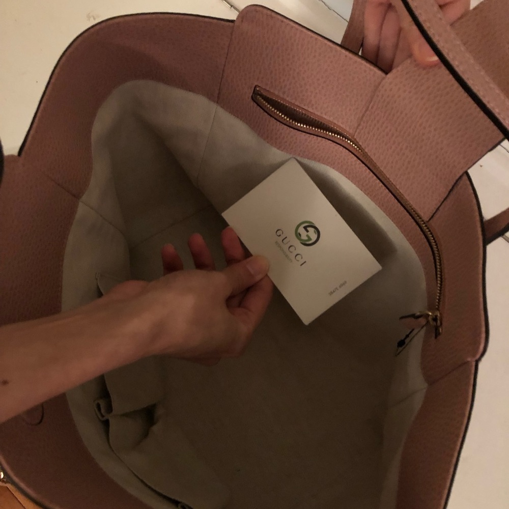 Gucci Swing Leather Tote - Picture 8 of 8